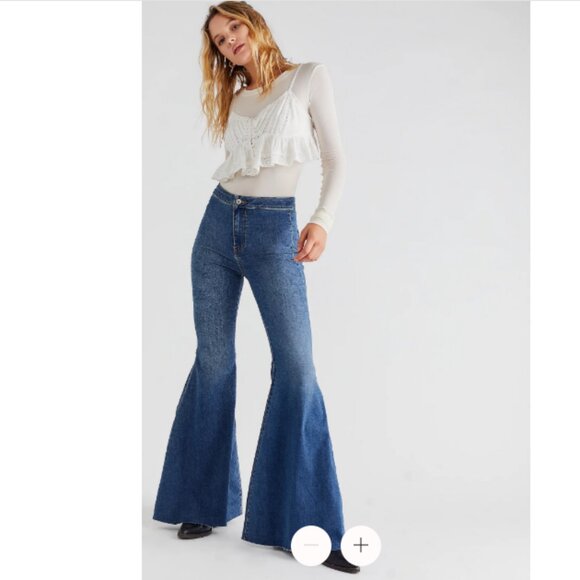 Free People Just Float On Super Flare Jeans - Picture 2 of 8